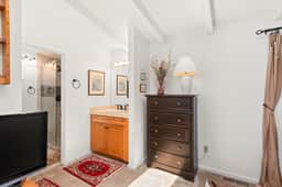 733 Francis St W  (203027-3964)