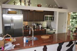 272 Terrace Dr (203079-1945)