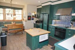 24 Little Ln (203048-9004)