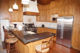 718 Mill St S #4 (203107-7790)