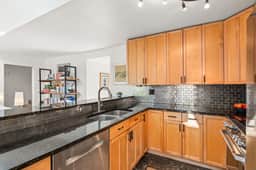 Chic Mountain Getaway (857633)