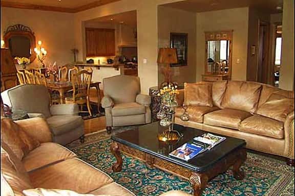 916 Burnt Mountain Dr 16 (202973-2142) - Image 1