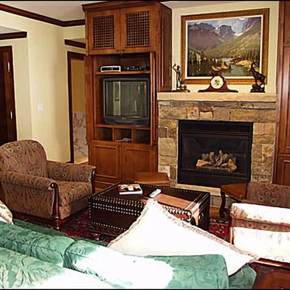 400 Wood Rd #2306B (203014-2651) - Image 1