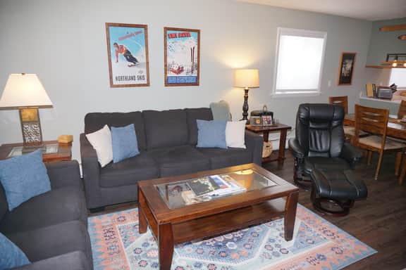 100 Dean St E #1A (203032-4273)