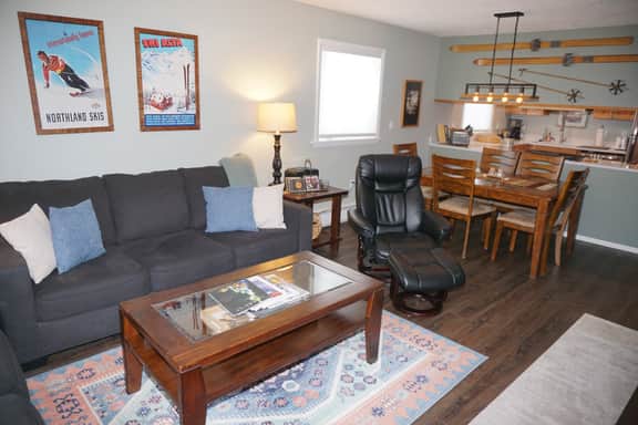 100 Dean St E #1A (203032-4273)