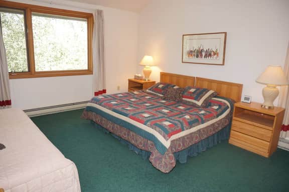 1109 Faraway Rd (203069-1403)