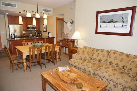110 Carriage Way #3305/7 (203138-9291)
