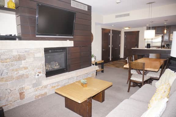 120 Carriage Way #2204 (203154-9418)