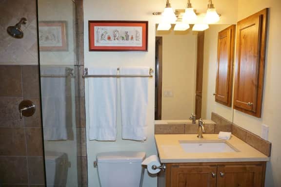 718 Mill St S #4 (203107-7790)