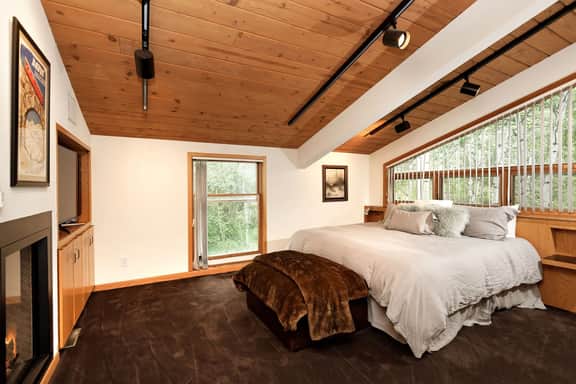 459 Ridge Road (306676)