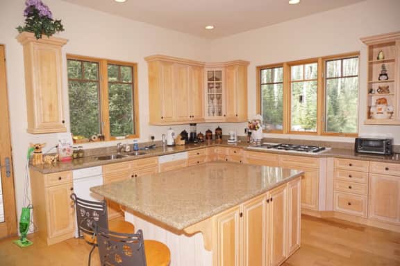 Maple Ridge Home (344632)