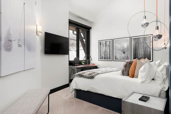 Hayden Lodge 2302 (482096)