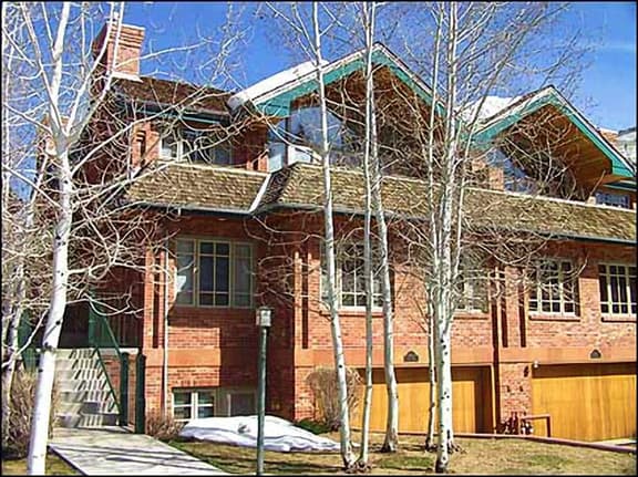 835 Cooper Ave E (202999-2622)