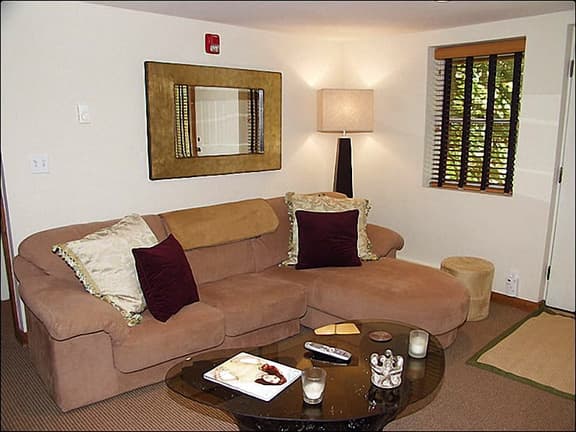 914 Waters Ave #16 (203011-2643)
