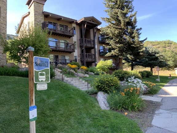 Woodbridge Value Condo (937213)