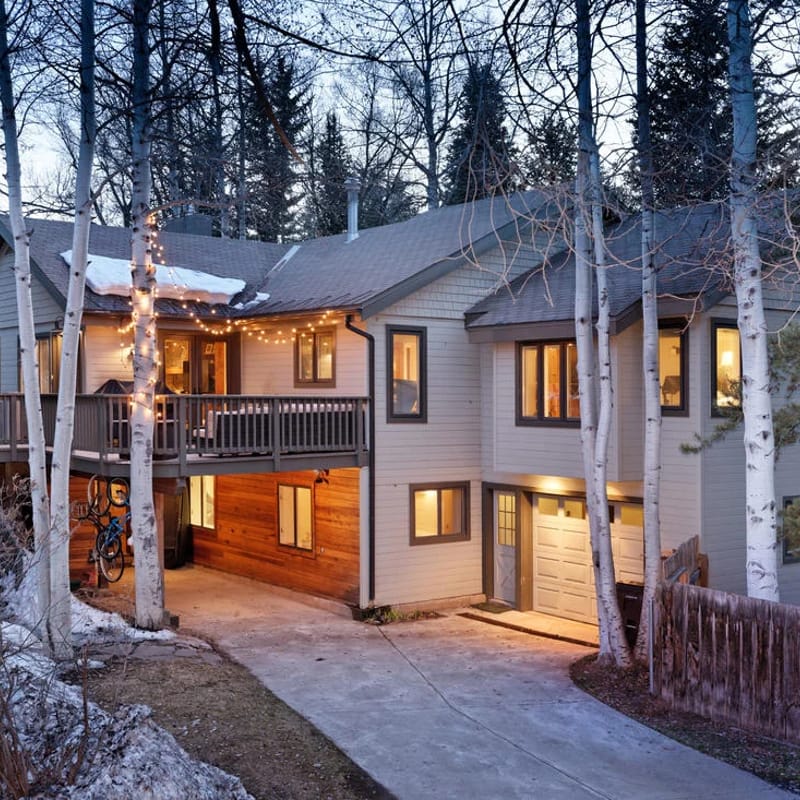 Aspen West Side Home (855145)